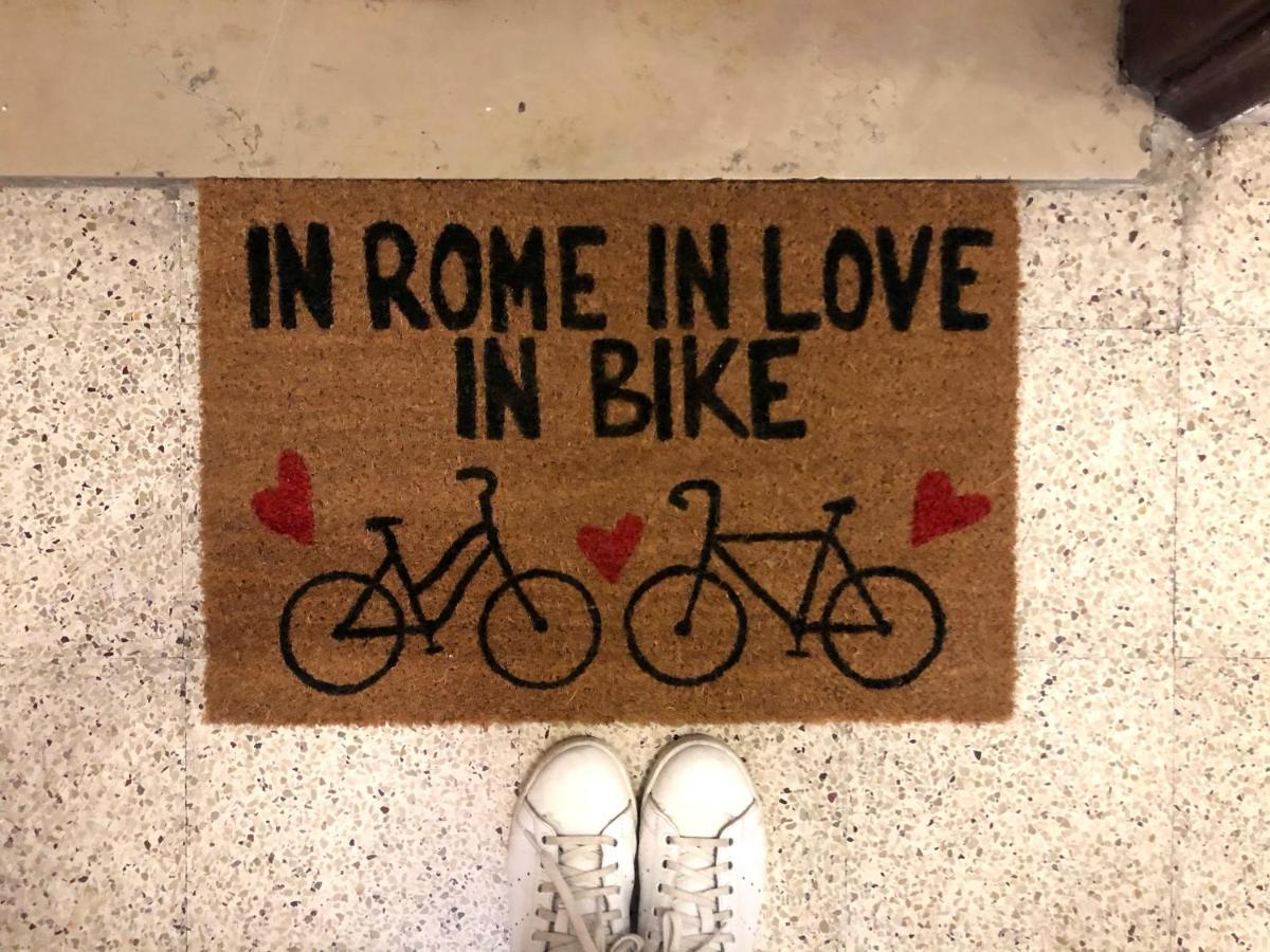 In Rome In Love In Bike Kültér fotó